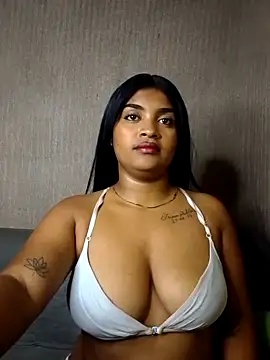 Snapshot of kiaraconex27 chatting on 16, 10, 2025 kiaraconex27 online show from 16, 10, 2025