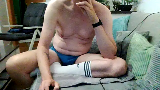 Snapshot of pup_benji chatting on 13, 5, 2026 pup benji online show from 13, 5, 2026