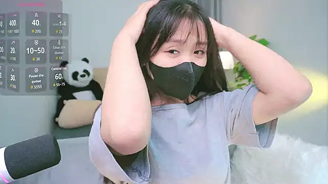 Snapshot of Cherry-26 chatting on 9, 10, 2025 Cherry-26 online show from 9, 10, 2025