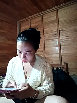 Snapshot of tulipsexy chatting on 12, 10, 2025 tulipsexy online show from 12, 10, 2025