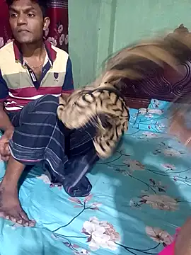 Cute Couple59 online show from 7, 4, 2026