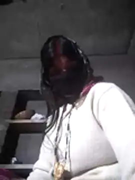 Snapshot of Hott_cutgirl chatting on 7, 1, 2026 Hott cutgirl online show from 7, 1, 2026