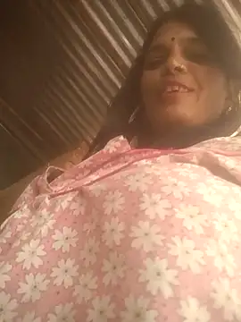 Snapshot of Hott_cutgirl chatting on 13, 10, 2025 Hott cutgirl online show from 13, 10, 2025