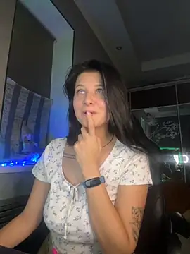 Snapshot of cutie_modest_ chatting on 19, 10, 2025 cutie modest online show from 19, 10, 2025