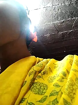 Snapshot of R_Roshni chatting on 27, 9, 2025 R Roshni online show from 27, 9, 2025