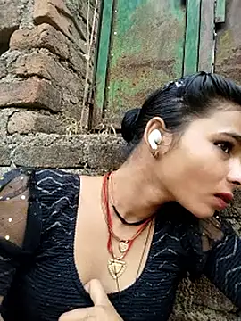 Snapshot of R_Roshni chatting on 3, 10, 2025 R Roshni online show from 3, 10, 2025