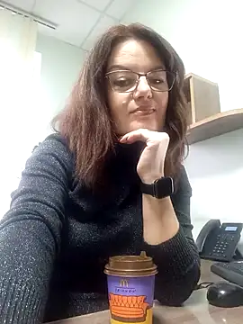 Snapshot of ValeriaLove43211 chatting on 26, 11, 2025 ValeriaLove43211 online show from 26, 11, 2025