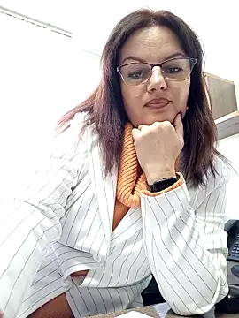 Snapshot of ValeriaLove43211 chatting on 19, 11, 2025 ValeriaLove43211 online show from 19, 11, 2025