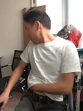 Snapshot of pualldu chatting on 30, 10, 2025 pualldu online show from 30, 10, 2025