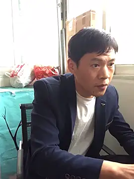 Snapshot of pualldu chatting on 19, 11, 2025 pualldu online show from 19, 11, 2025