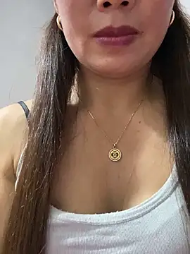 Milky-milk online show from 11, 11, 2025