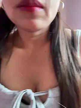 Snapshot of Milky-milk chatting on 8, 6, 2026 Milky-milk online show from 8, 6, 2026