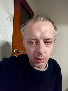 szajbusek41 online show from 14, 1, 2026