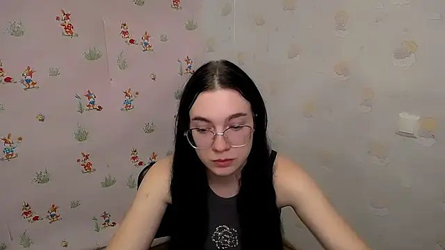 Snapshot of MiraBabe_ chatting on 28, 10, 2025 MiraBabe online show from 28, 10, 2025