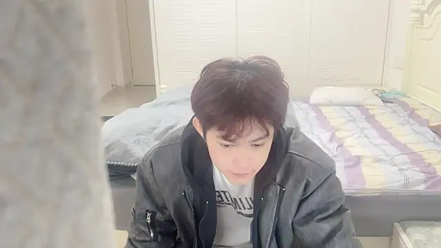 xlong00099 online show from 15, 11, 2025