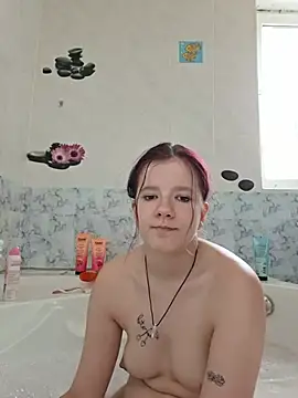 Snapshot of Hot_SkinnyGirl chatting on 8, 6, 2026 Hot SkinnyGirl online show from 8, 6, 2026