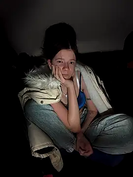 Hot SkinnyGirl online show from 12, 4, 2026