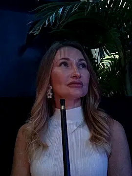 Risky-SquirtingGirl online show from 19, 9, 2025