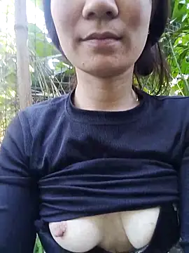 Snapshot of Girl_sexy98 chatting on 2, 12, 2025 Girl sexy98 online show from 2, 12, 2025