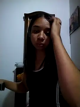 Suzanelee1 online show from 15, 11, 2025