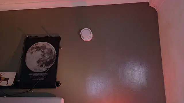 KeendraFox  online show from 5, 12, 2025