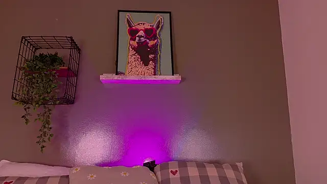 KeendraFox  online show from 21, 10, 2025