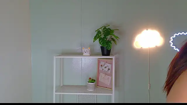 KeendraFox  online show from 5, 2, 2026