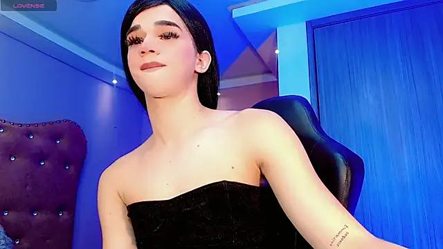 Sophia Stonee online show from 28, 9, 2025