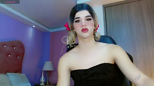 Sophia Stonee online show from 1, 10, 2025