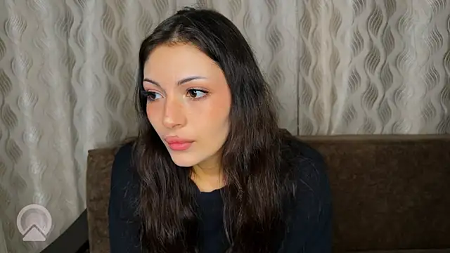sweeet strawberies online show from 22, 9, 2025
