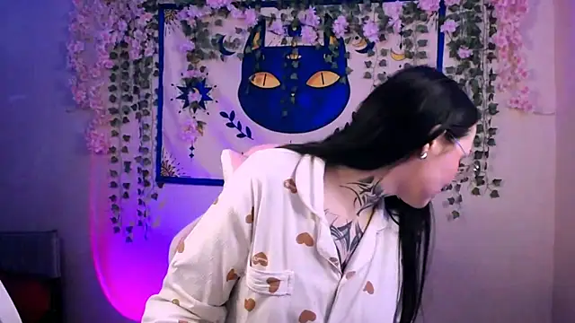 MollyKissy online show from 12, 4, 2026