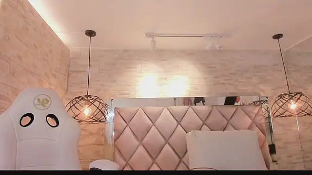 Snapshot of grace_daviss chatting on 28, 4, 2026 grace daviss online show from 28, 4, 2026