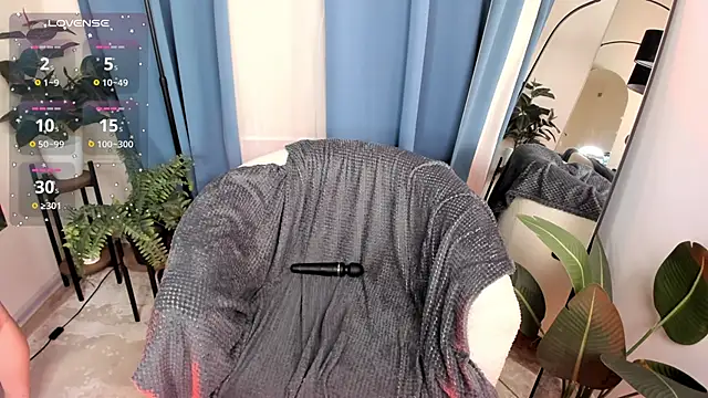 B Monica  online show from 16, 4, 2026