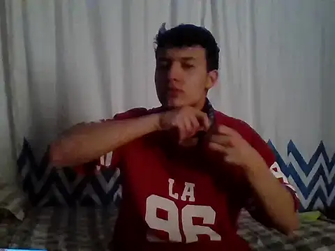 Snapshot of El_awo_ chatting on 23, 9, 2025 El awo online show from 23, 9, 2025