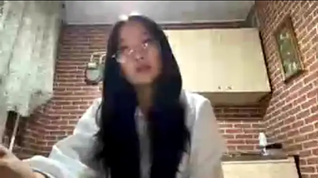 Snapshot of EmmaLeexth chatting on 28, 9, 2025 EmmaLeexth online show from 28, 9, 2025