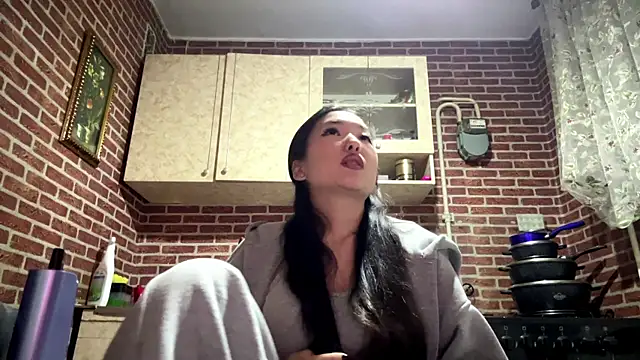 EmmaLeexth online show from 14, 1, 2026