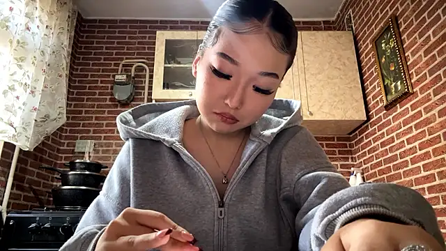 EmmaLeexth online show from 19, 3, 2026