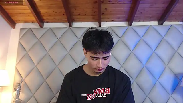 Snapshot of Clement_Reyes chatting on 2, 11, 2025 Clement Reyes online show from 2, 11, 2025