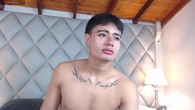 Snapshot of Clement_Reyes chatting on 8, 10, 2025 Clement Reyes online show from 8, 10, 2025