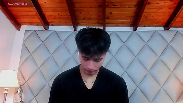 Snapshot of Clement_Reyes chatting on 28, 11, 2025 Clement Reyes online show from 28, 11, 2025