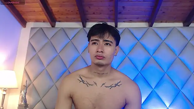 Snapshot of Clement_Reyes chatting on 11, 11, 2025 Clement Reyes online show from 11, 11, 2025