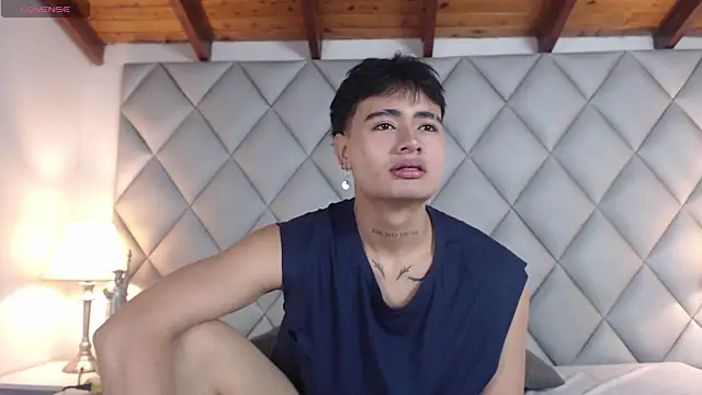 Snapshot of Clement_Reyes chatting on 19, 10, 2025 Clement Reyes online show from 19, 10, 2025