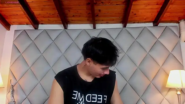 Snapshot of Clement_Reyes chatting on 19, 11, 2025 Clement Reyes online show from 19, 11, 2025