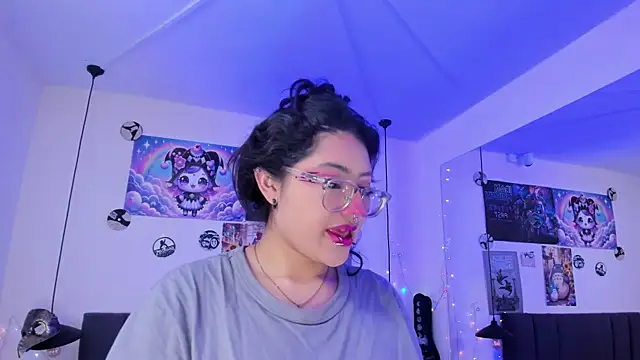 SabrinaV  online show from 31, 7, 2026