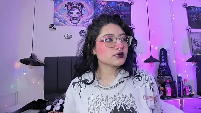 SabrinaV  online show from 17, 4, 2026