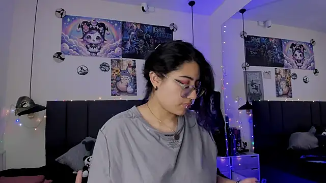 SabrinaV  online show from 30, 6, 2026
