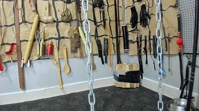 Snapshot of BDSM_MEDUZA chatting on 1, 5, 2026 BDSM MEDUZA online show from 1, 5, 2026