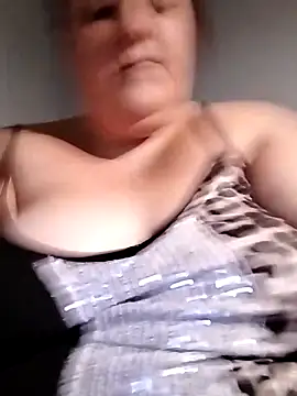 Snapshot of SassyClassyxox chatting on 7, 10, 2025 SassyClassyxox online show from 7, 10, 2025