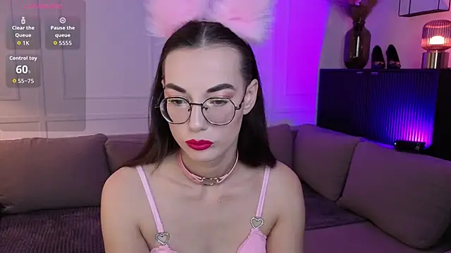 Snapshot of EmmaJakson chatting on 22, 9, 2025 EmmaJakson online show from 22, 9, 2025