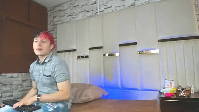 Snapshot of ANLLELOAndANGELA chatting on 27, 10, 2025 ANLLELOAndANGELA online show from 27, 10, 2025